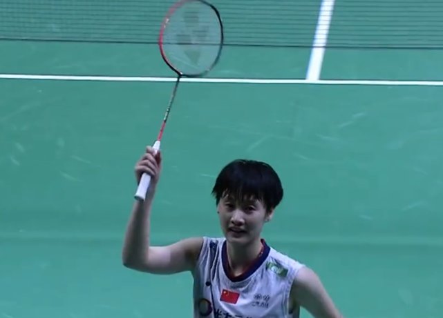 还在更衣室 还在更衣室