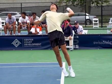 更是火药味 更是火药味