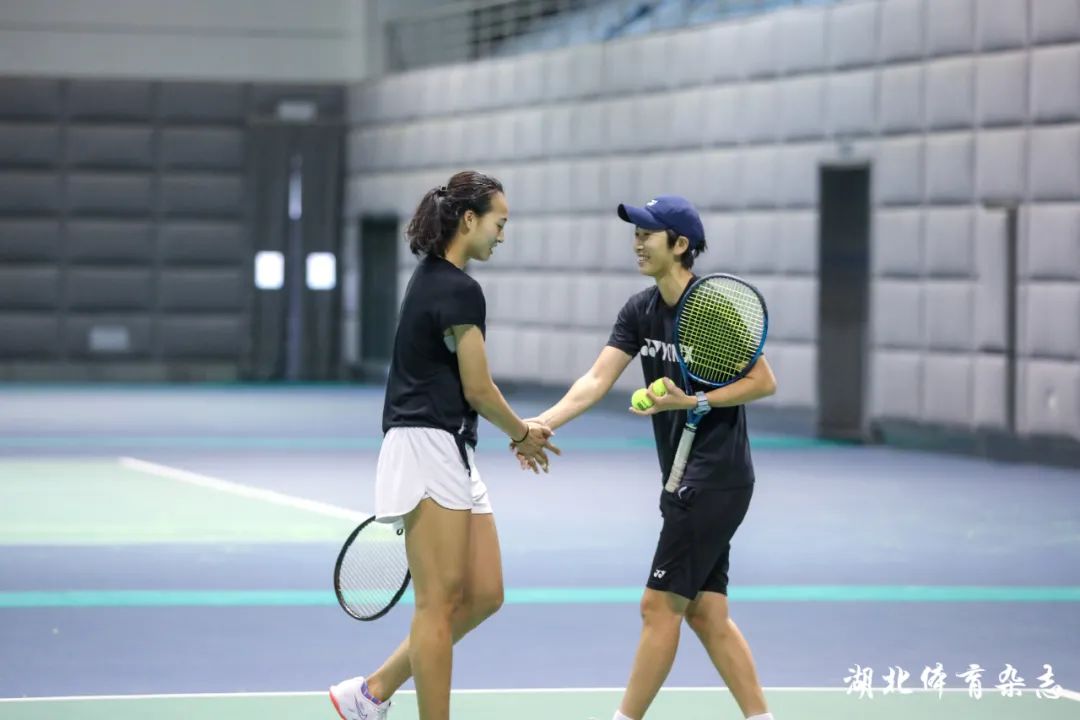 在对手面前 在对手面前